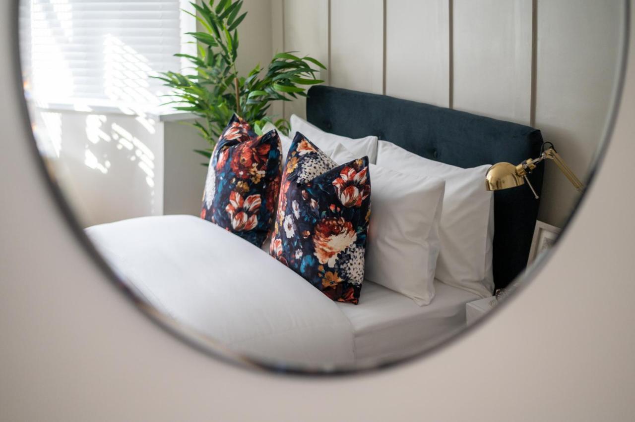 Large Luxury Solihull House - The Residence - Close To Nec - Sleeps 9 Esterno foto