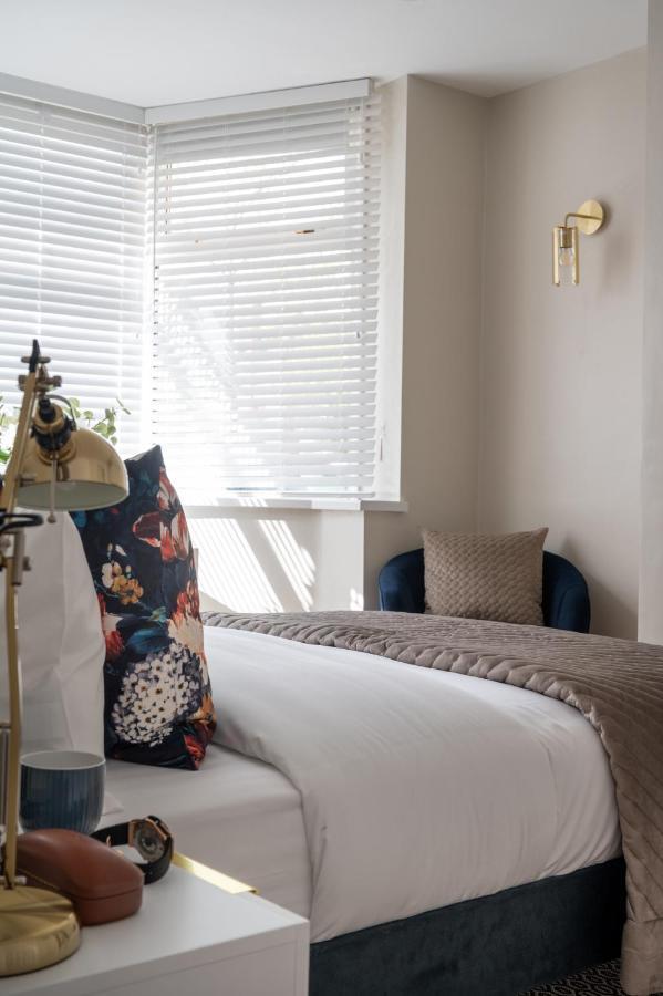 Large Luxury Solihull House - The Residence - Close To Nec - Sleeps 9 Esterno foto